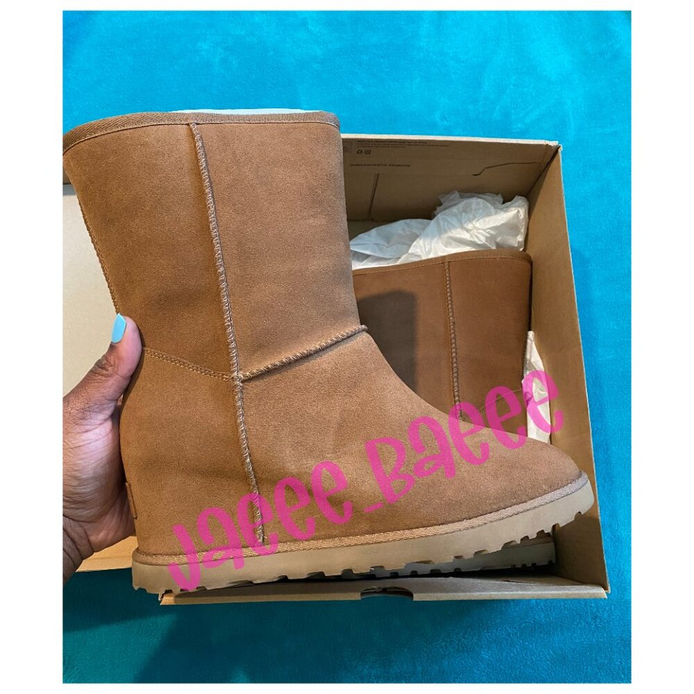UGG Chestnut Classic Femme Short Boots